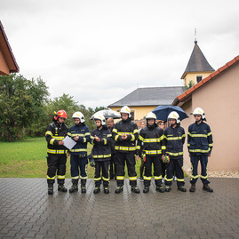 Zväčšiť fotografiu - V horovciach utekali so starostami, v opatovciach krstili zbrojnicu - TSK_AED Opatovce_mini (2 of 24)